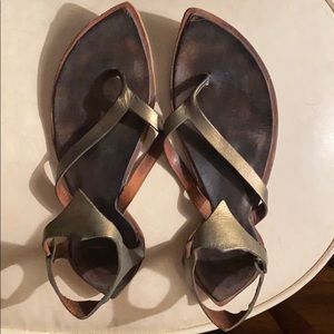 Cydwoq vintage sandals